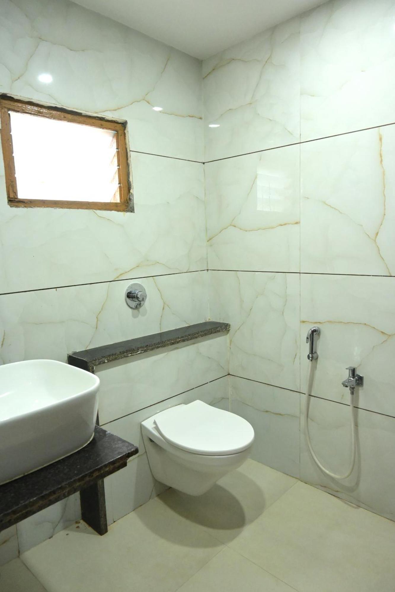 Hotel Roshan Palace Ambaji Kültér fotó