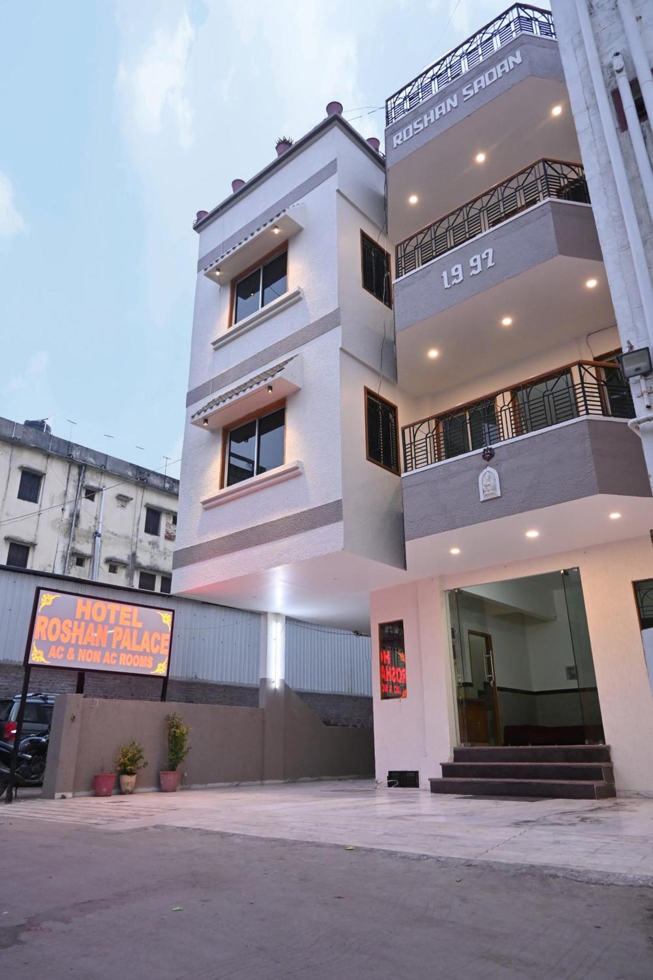 Hotel Roshan Palace Ambaji Kültér fotó